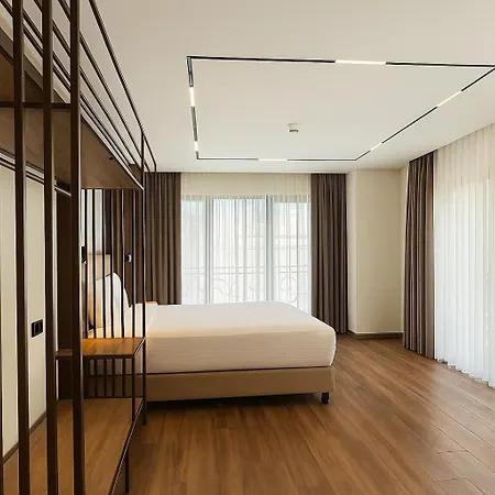 Hotel Mandala Karakoey