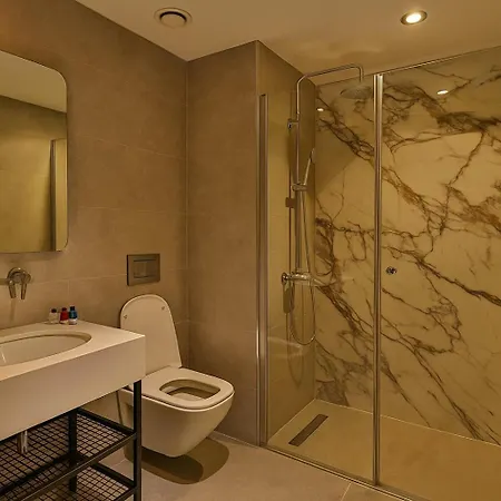 Mandala Karakoey Hotel