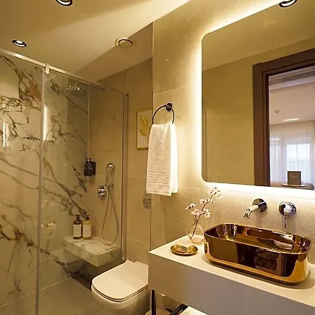 Mandala Karakoey Hotel