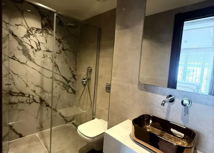 Mandala Karakoey فندق